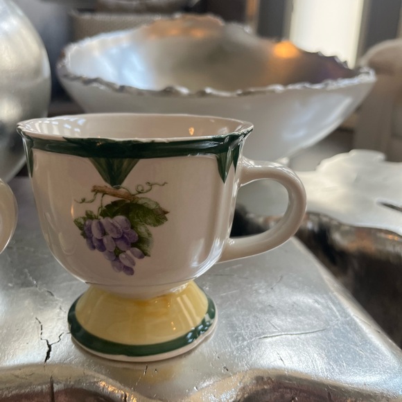 Set of three modern style, Gibson tea, mugs - Picture 4 of 17